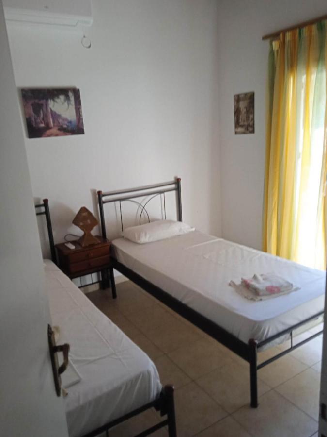 Mpogdanatika Garden Apartment Rellas מראה חיצוני תמונה